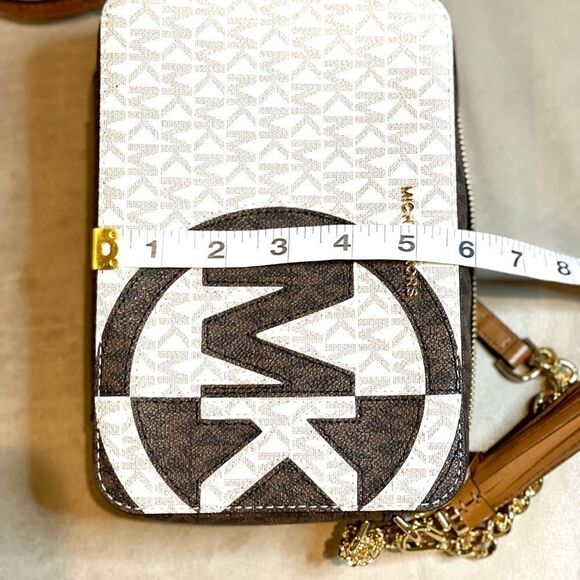 NWT Michael Kors Crossbody Bag Camera Bag Logo Print Canvas Leather Acc… - Picture 15 of 15